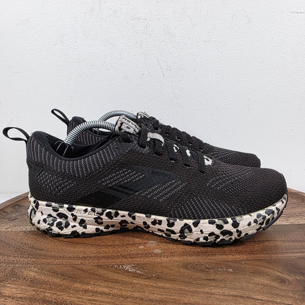 Brooks Revel 5 Womens Black White Leopard Animal Print Size 8 Shoes 1203611B095